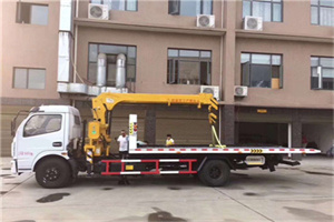 赫章附近汽车轮胎更换